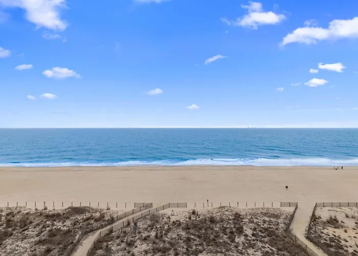 Extraordinary Oceanfront Escape - Unit 1109 *